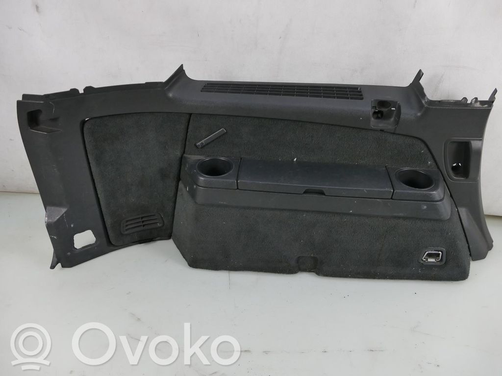 Trunk/boot side trim panel   39861657