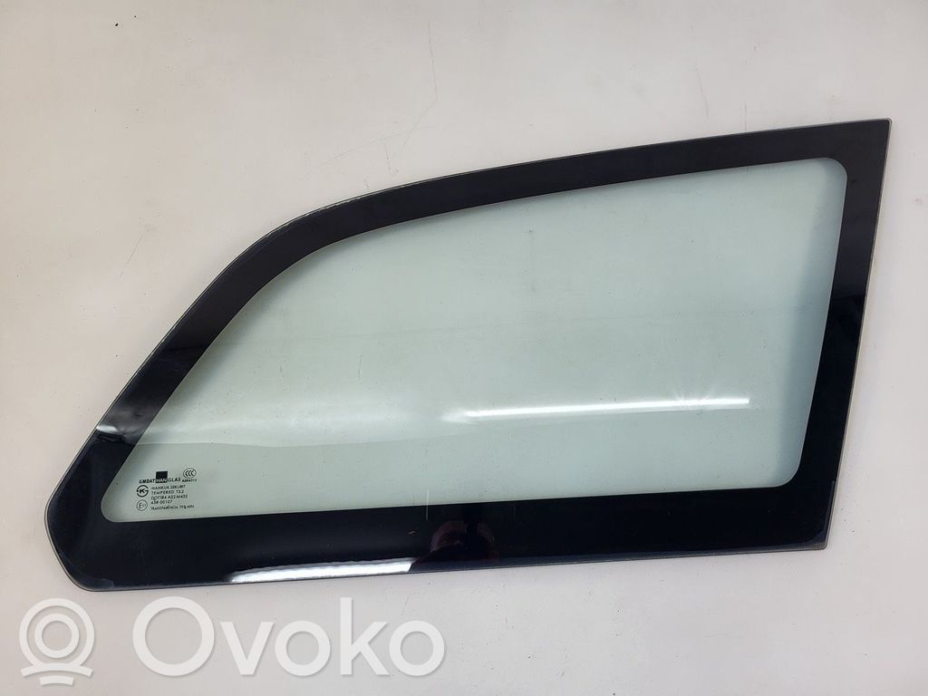 Rear side window