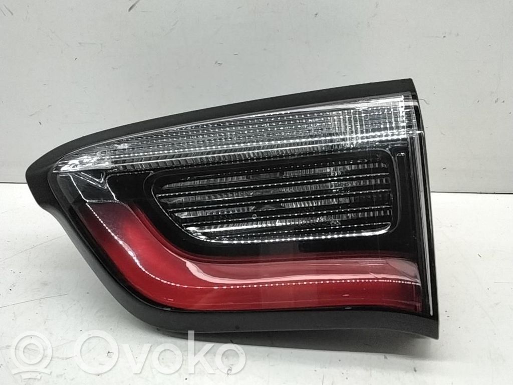 Jeep Compass Lampy tylnej klapy bagażnika 
