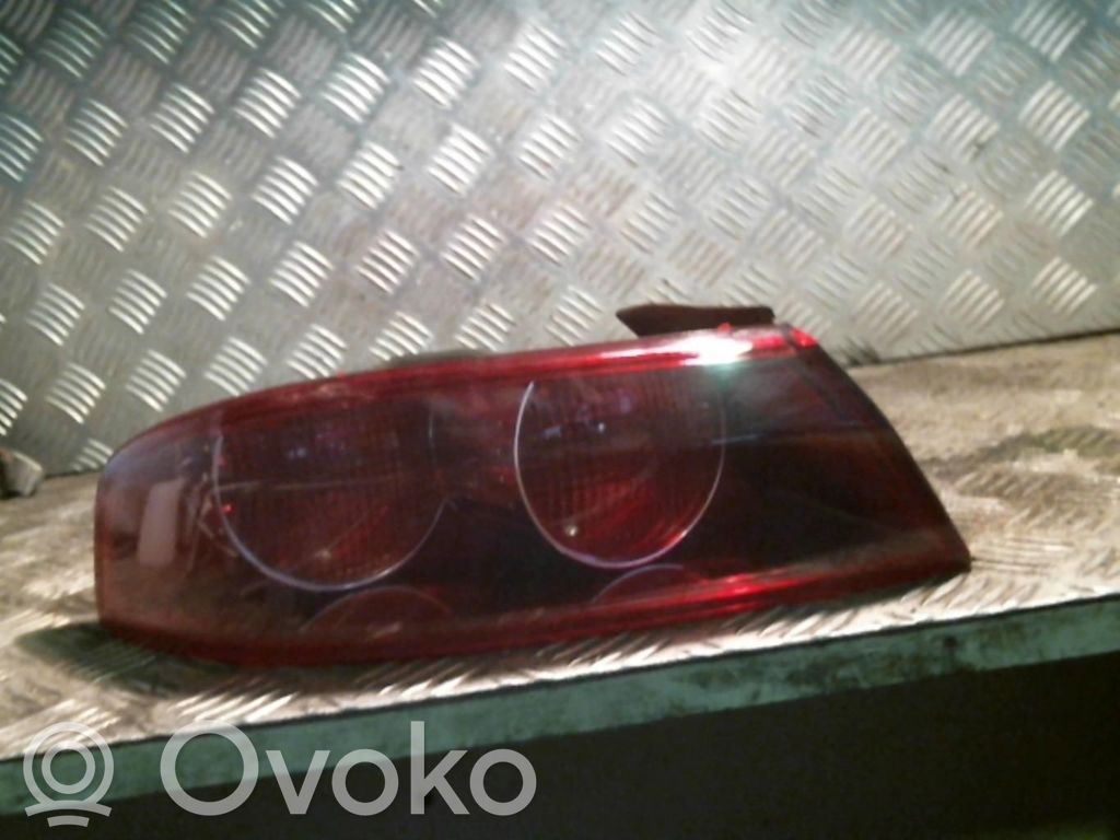 Alfa Romeo 159 Aizmugurējais lukturis virsbūvē 
