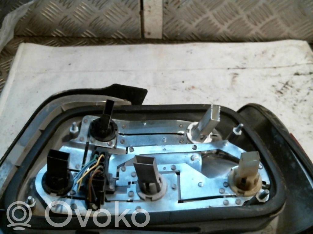 BMW 3 E36 Luz trasera/de freno 