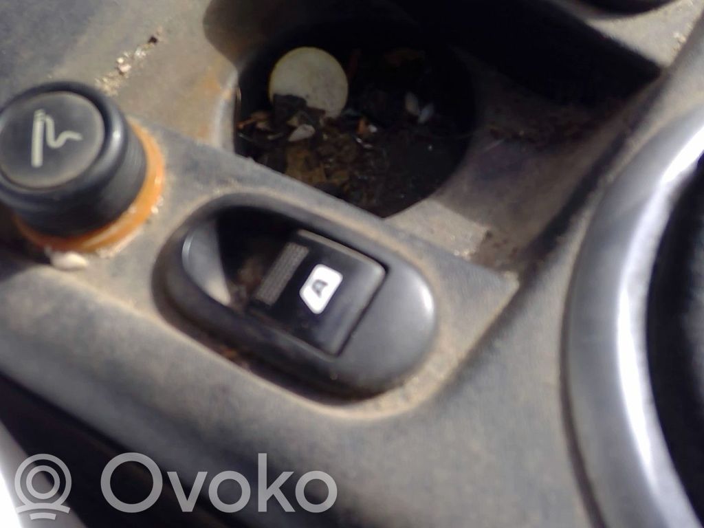 Citroen C3 Electric window control switch 