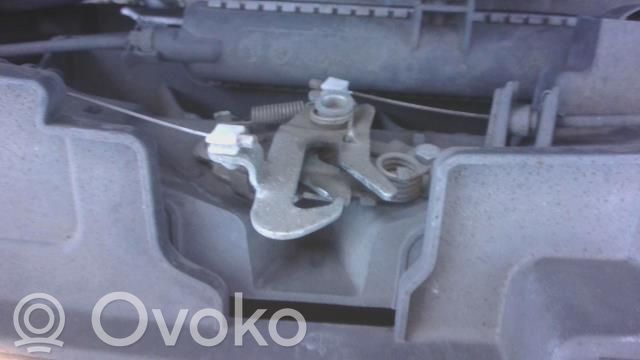 Citroen C3 Dzinēja pārsega slēdzene 