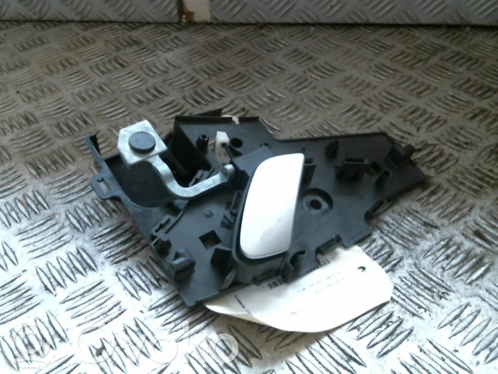 Rear door interior handle