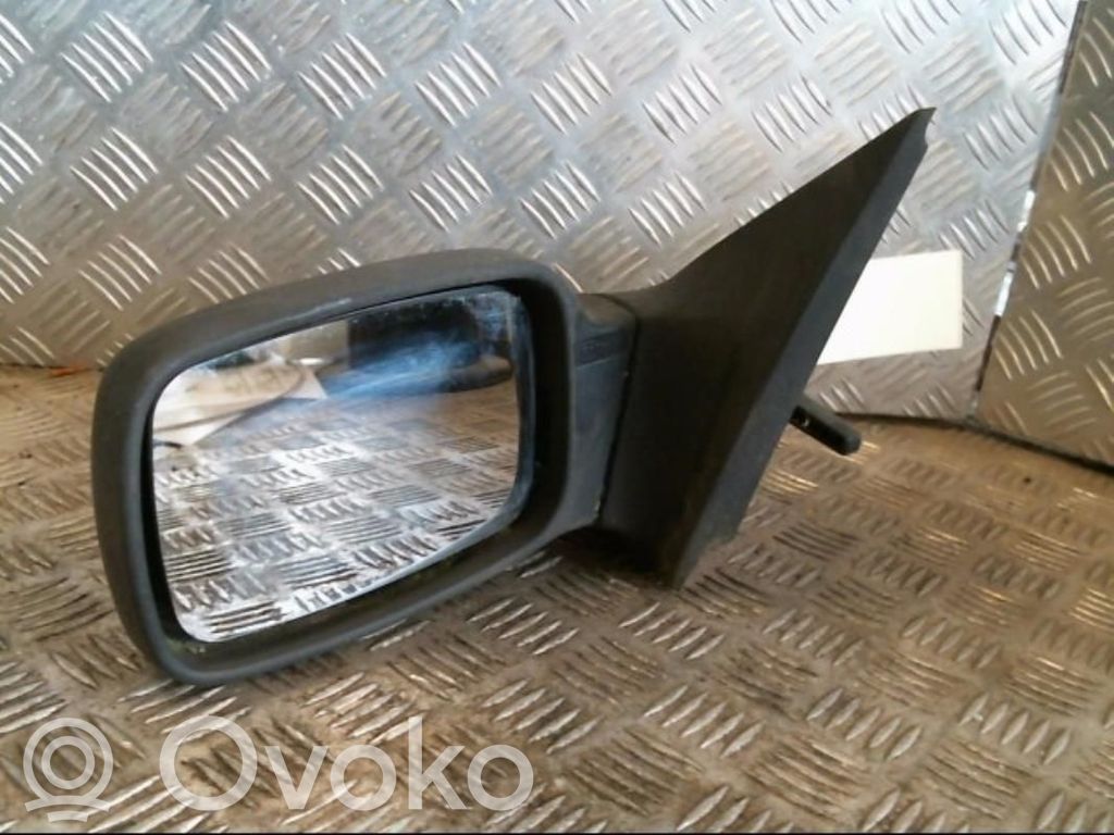 Ford Courier Spogulis (mehānisks) 
