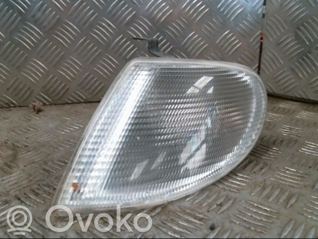 Ford Galaxy Front fender indicator light 