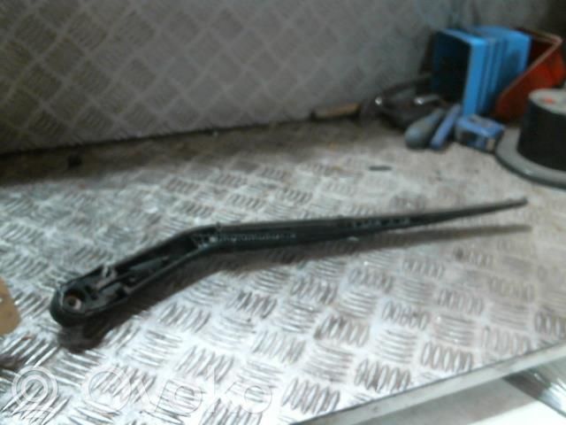 Brazo del limpiaparabrisas trasero