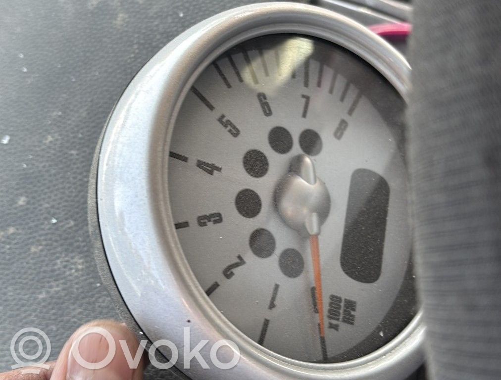 Mini One - Cooper R50 - 53 Speedometer (instrument cluster) 