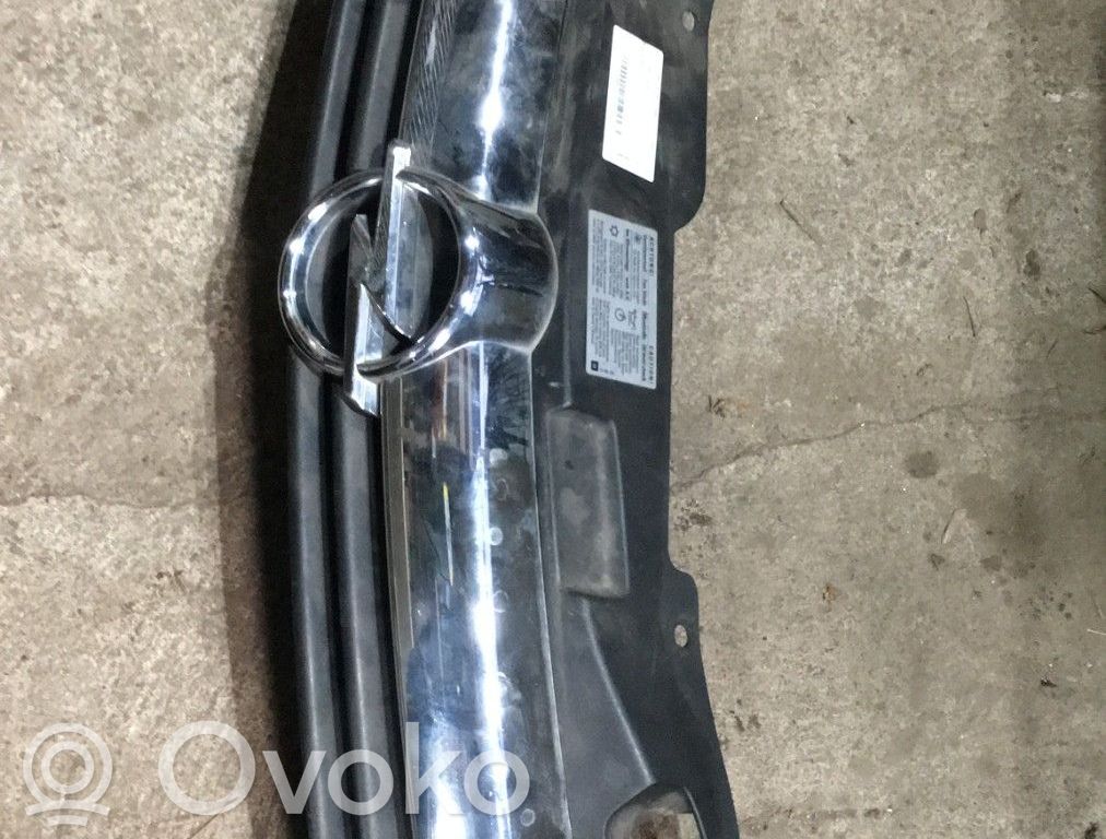 Opel Astra H Front grill 