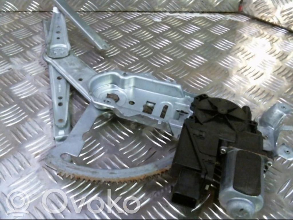 Opel Corsa C Elektryczny podnośnik szyby drzwi przednich 