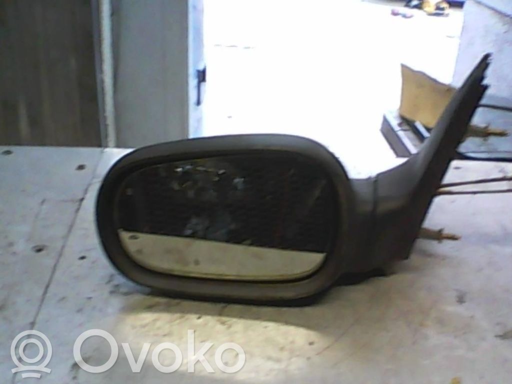 Renault Clio I Espejo lateral manual 