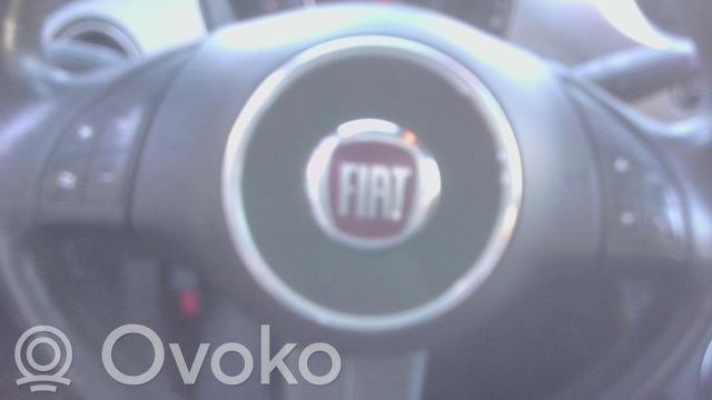 Fiat 500 Vairo oro pagalvė 