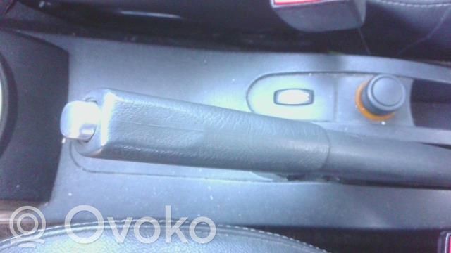Renault Clio III Guarnición de la palanca de freno/estacionamiento 