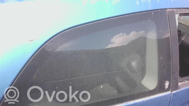 Ford Fiesta Vidrio lateral trasero 