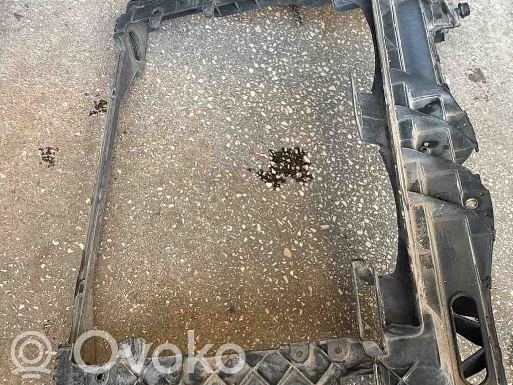 Ford Fiesta Marco panal de radiador 