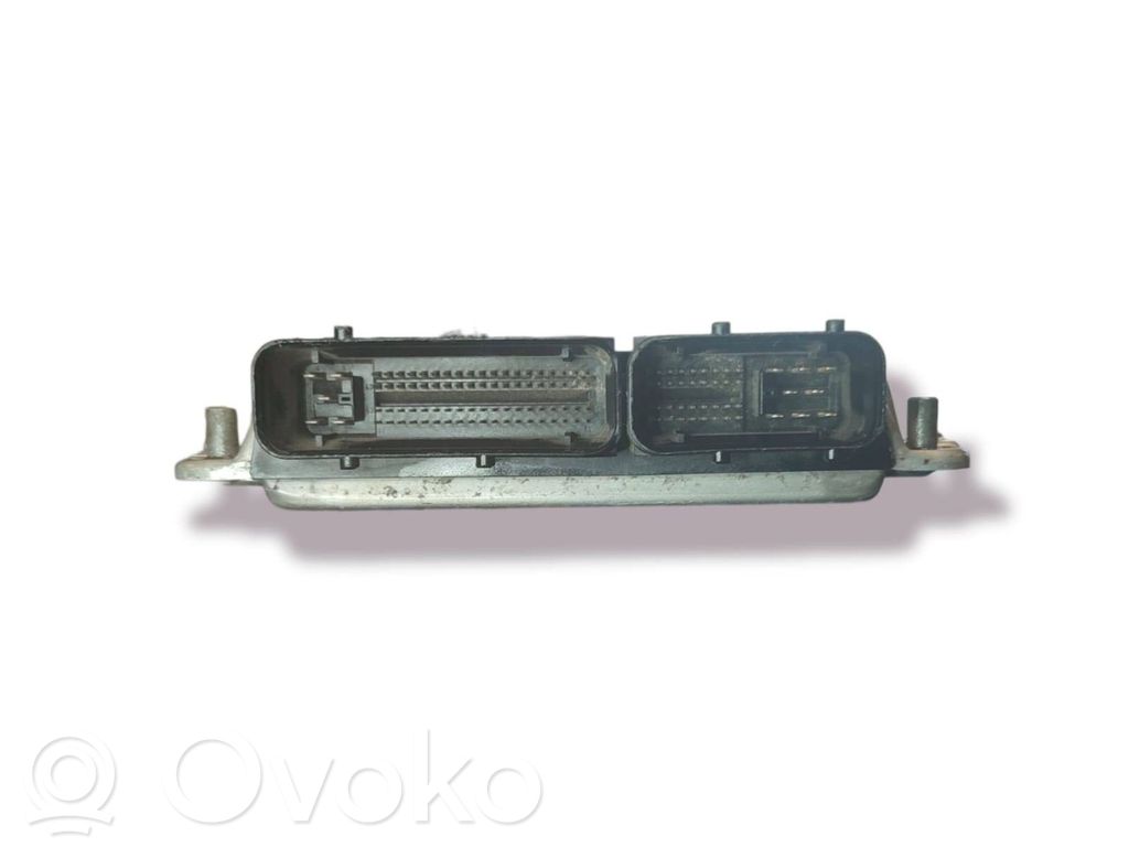 Volkswagen Transporter - Caravelle T4 Engine control unit/module 