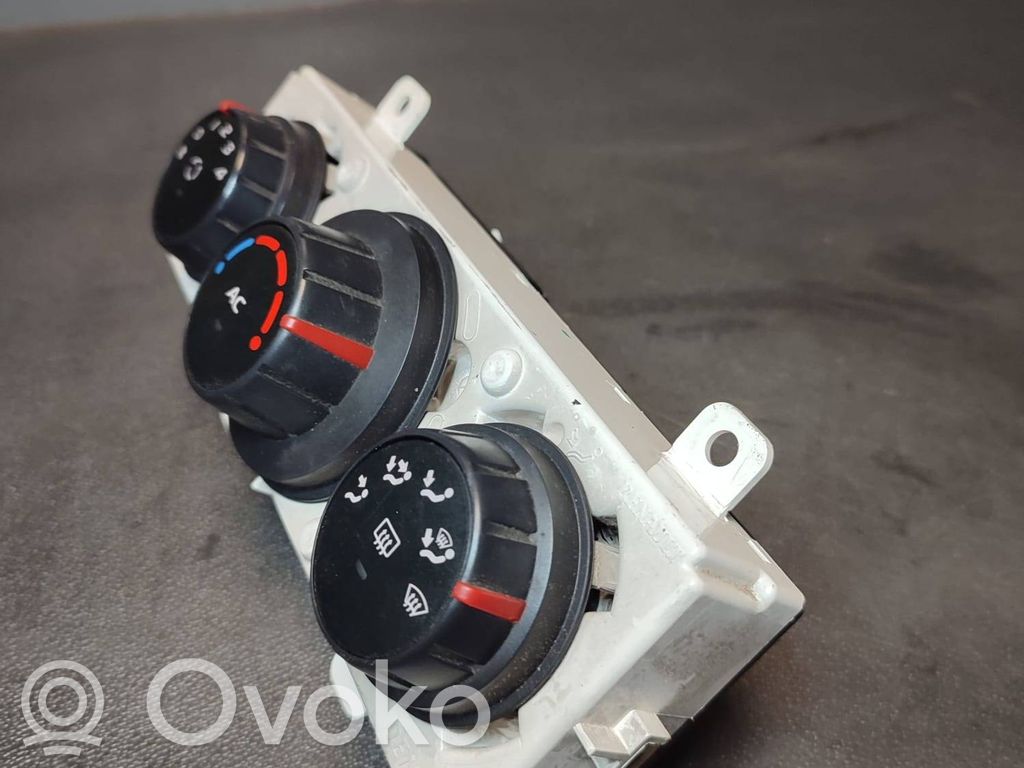 Renault Master III Climate control unit 