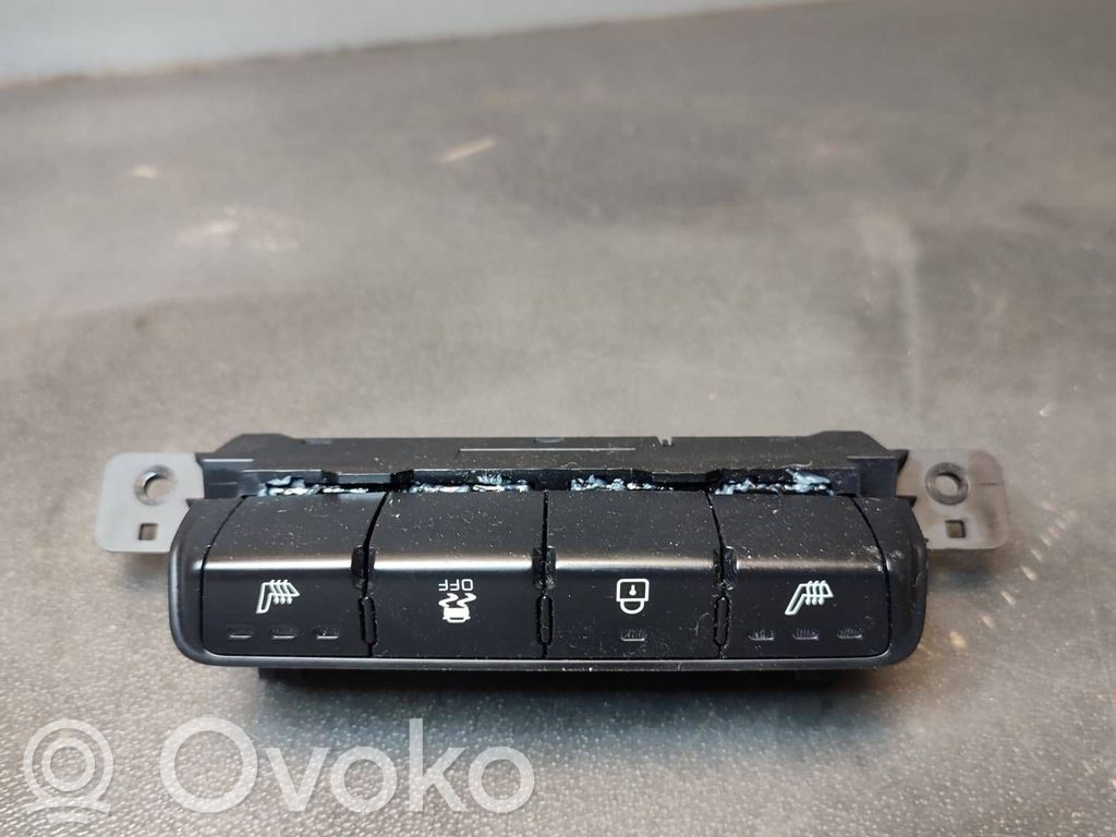 Seat heating switch   93700A2000