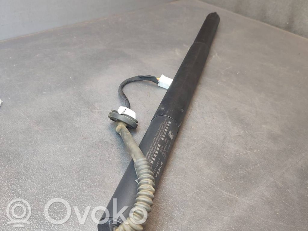 Tesla Model Y Tailgate/trunk strut/damper 
