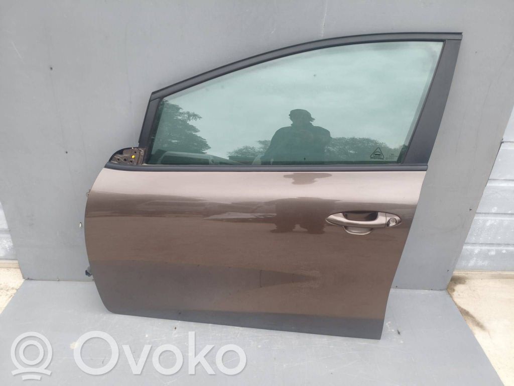 Durvis   76003A2000