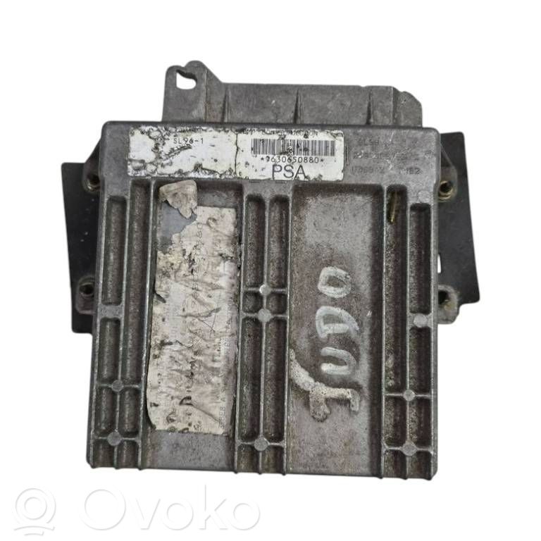 Peugeot 406 Engine control unit/module 