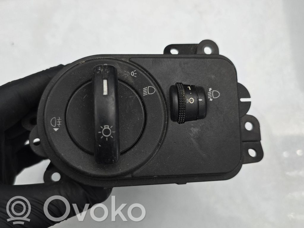 Ford Fiesta Lichtschalter 