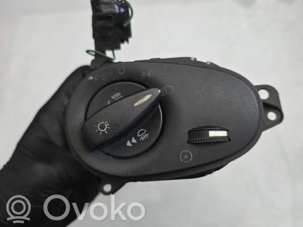 Ford Focus Lukturu slēdzis 