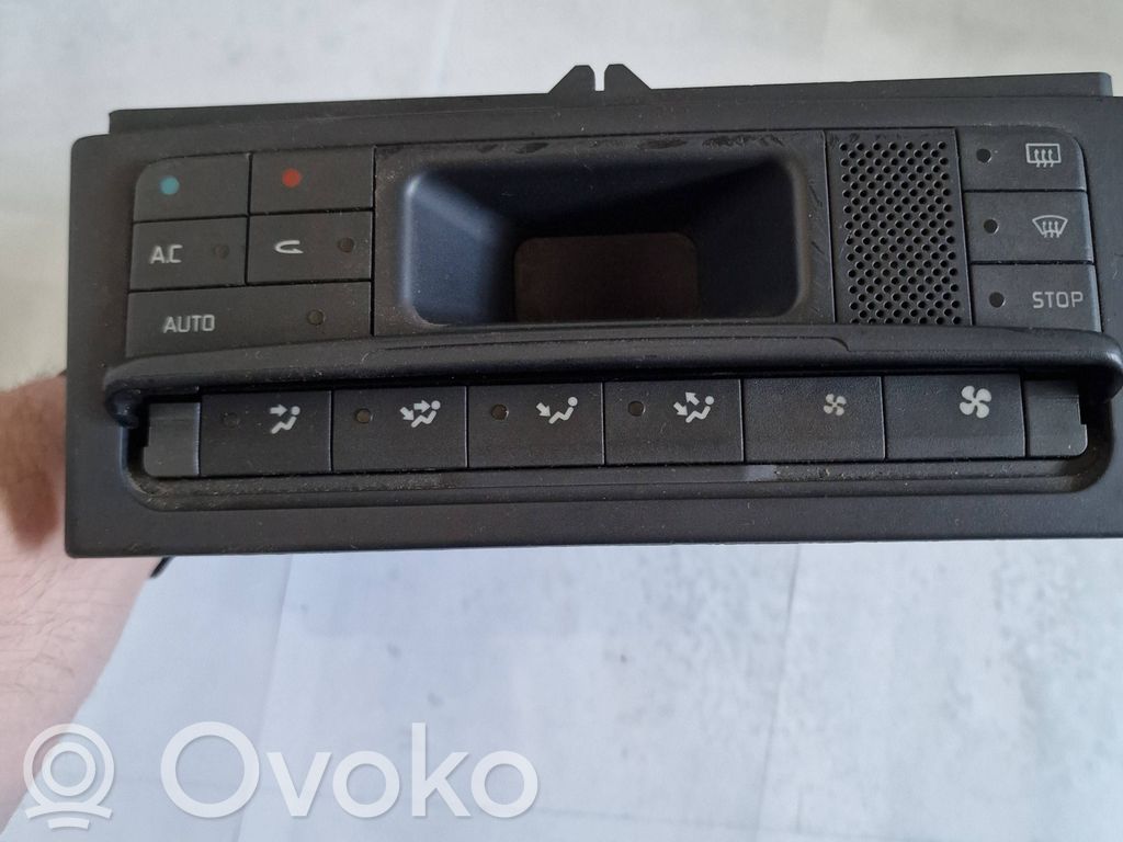 Renault Laguna I Climate control unit 