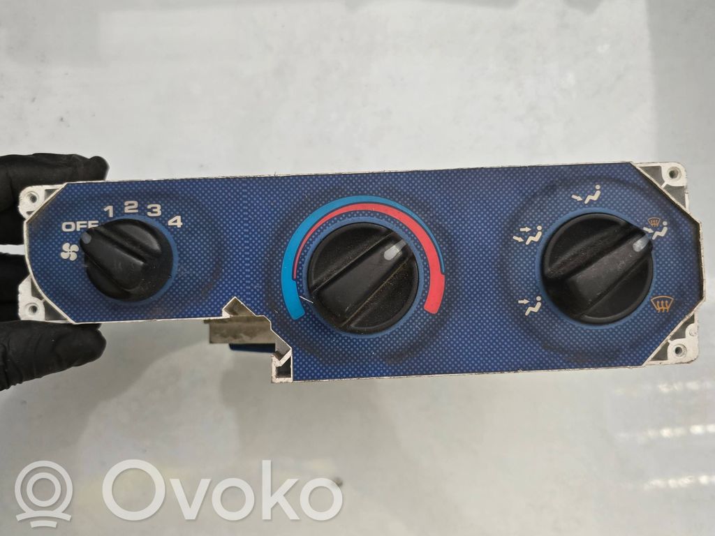 Honda HR-V Unidad de control climatización 