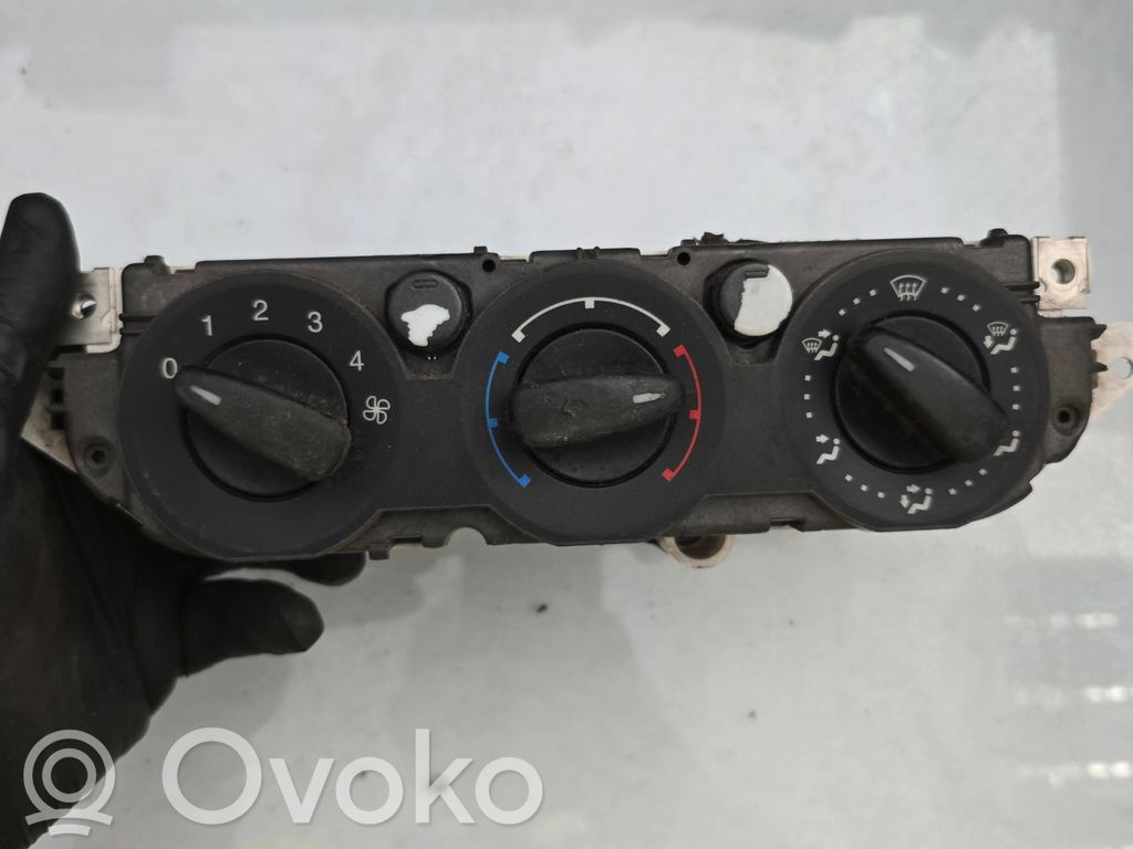Ford Focus Climate control unit 