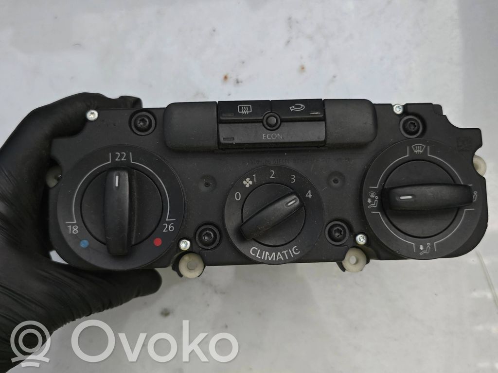 Volkswagen PASSAT B6 Climate control unit 