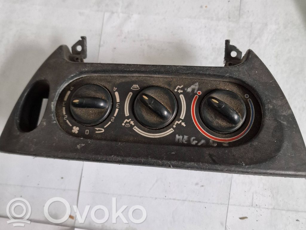Renault Megane I Climate control unit 
