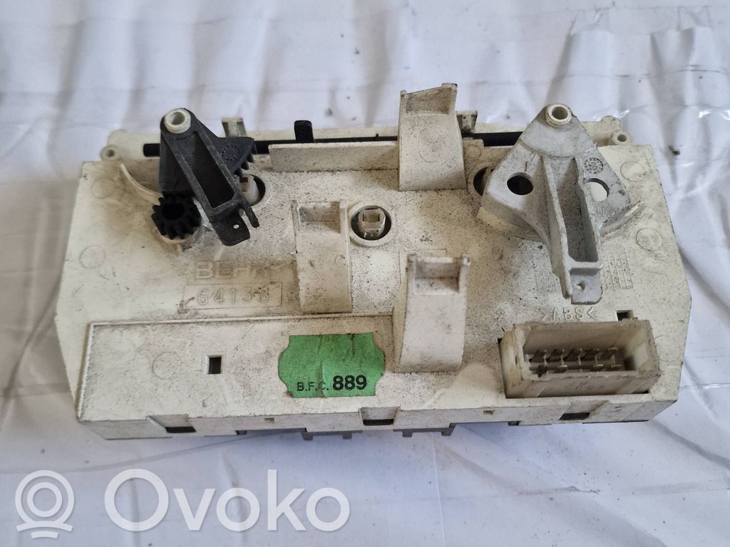 Peugeot 206 Climate control unit 