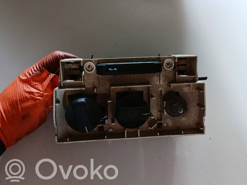 Opel Corsa B Panel klimatyzacji 