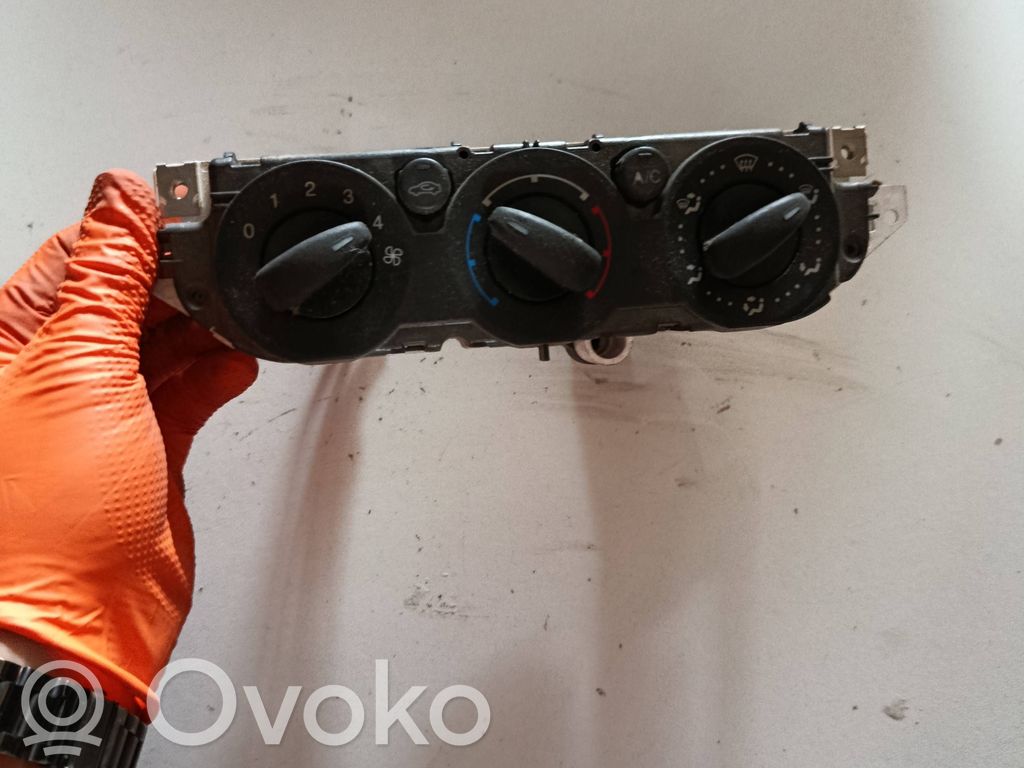 Ford Focus C-MAX Climate control unit 