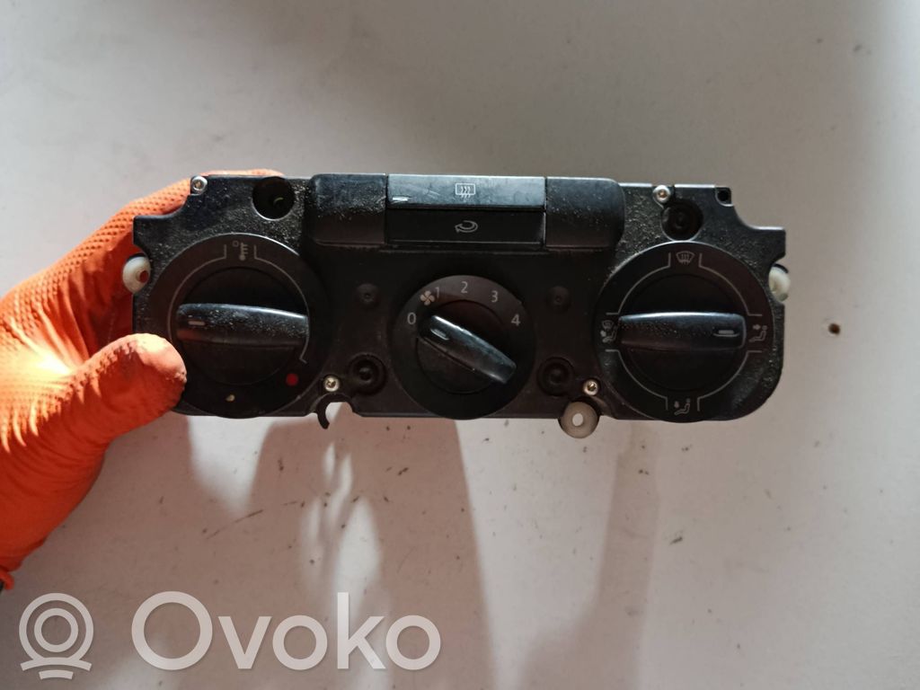 Volkswagen Golf V Climate control unit 