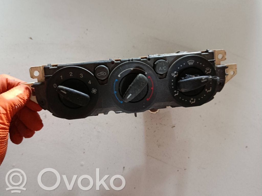 Ford Focus C-MAX Climate control unit 