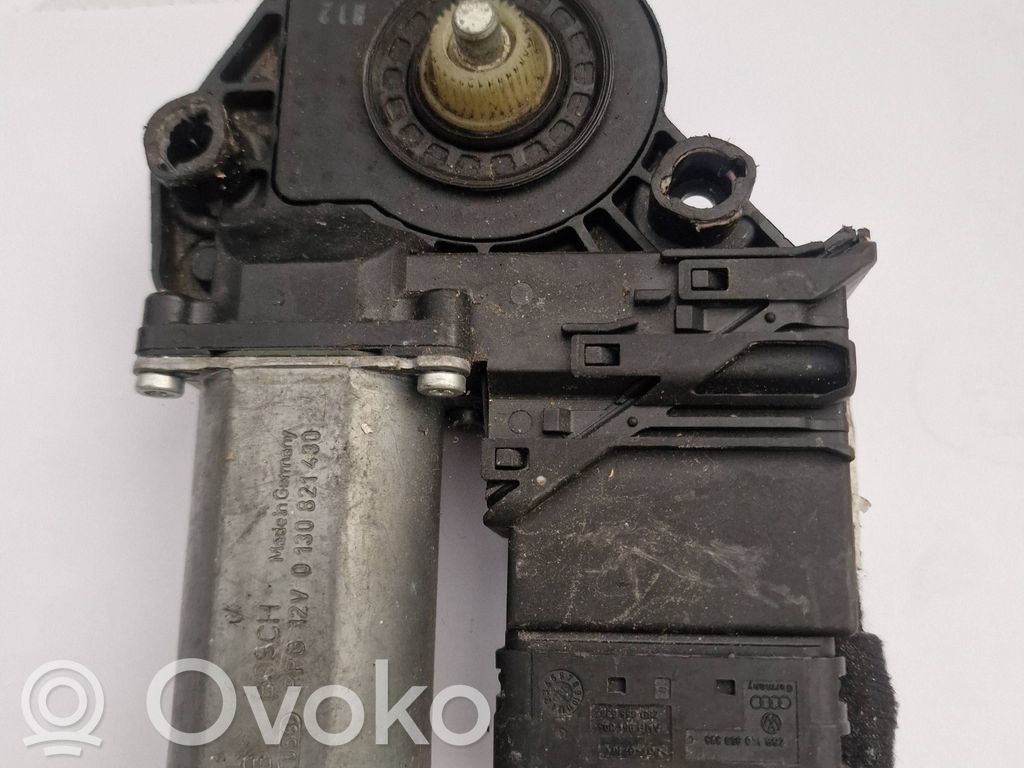 Volkswagen Touran I Rear door window regulator motor 