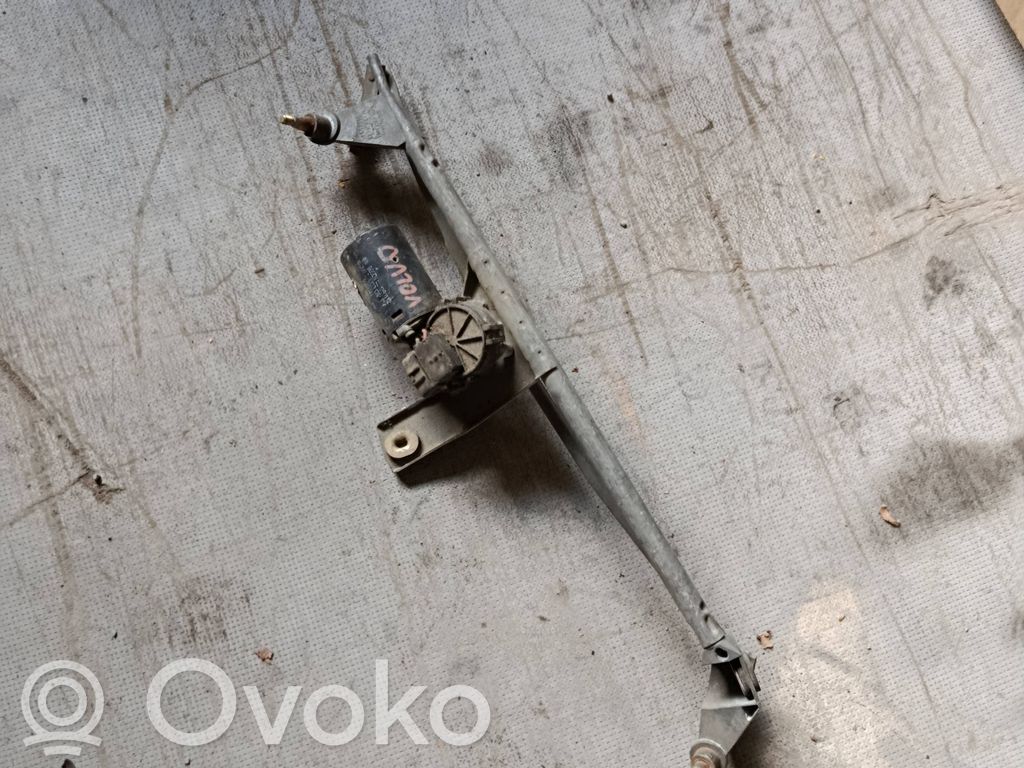 Volvo S70  V70  V70 XC Front wiper linkage and motor 