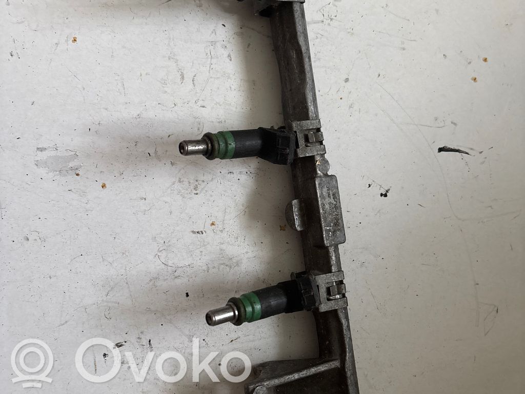Ford Focus Fuel main line pipe 