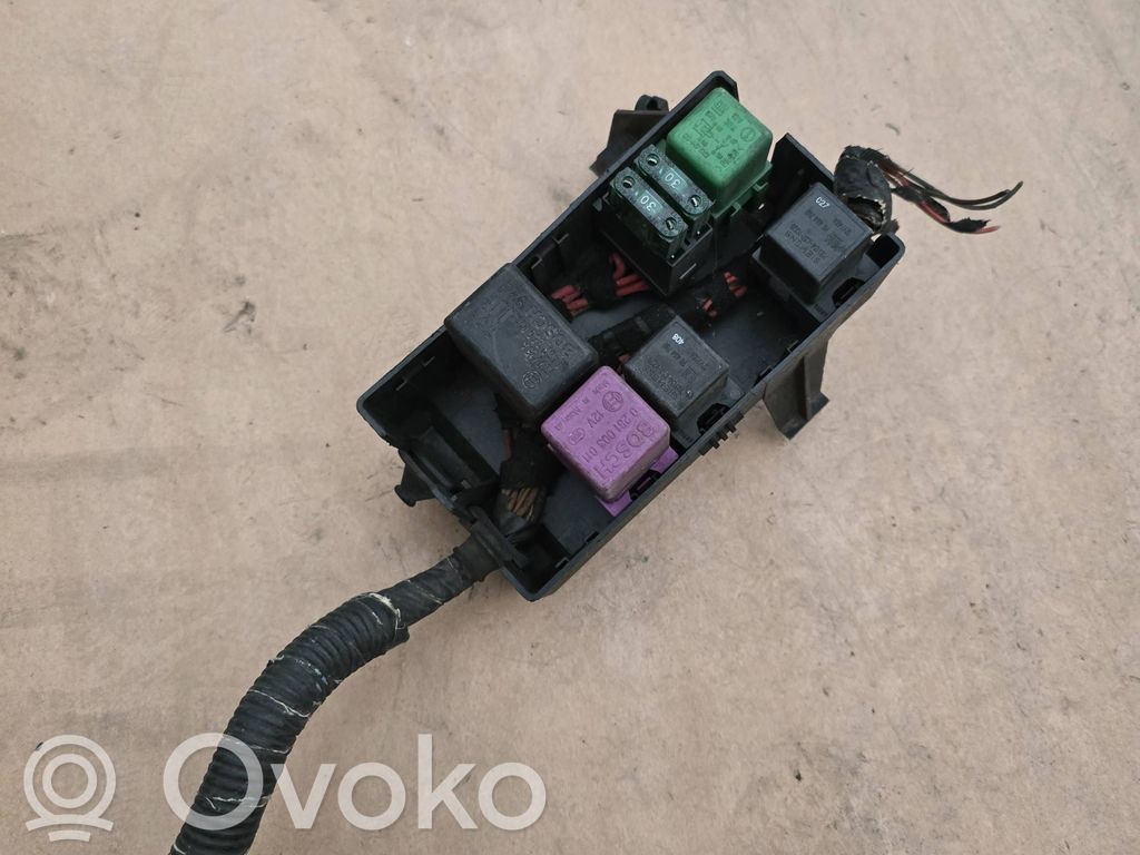 Opel Vectra B Drošinātāju kaste (komplekts) 