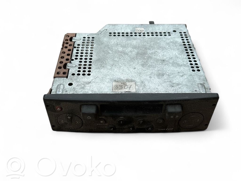 Renault Laguna II Panel / Radioodtwarzacz CD/DVD/GPS 