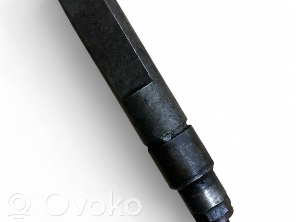 Audi A4 S4 B5 8D Fuel injector 