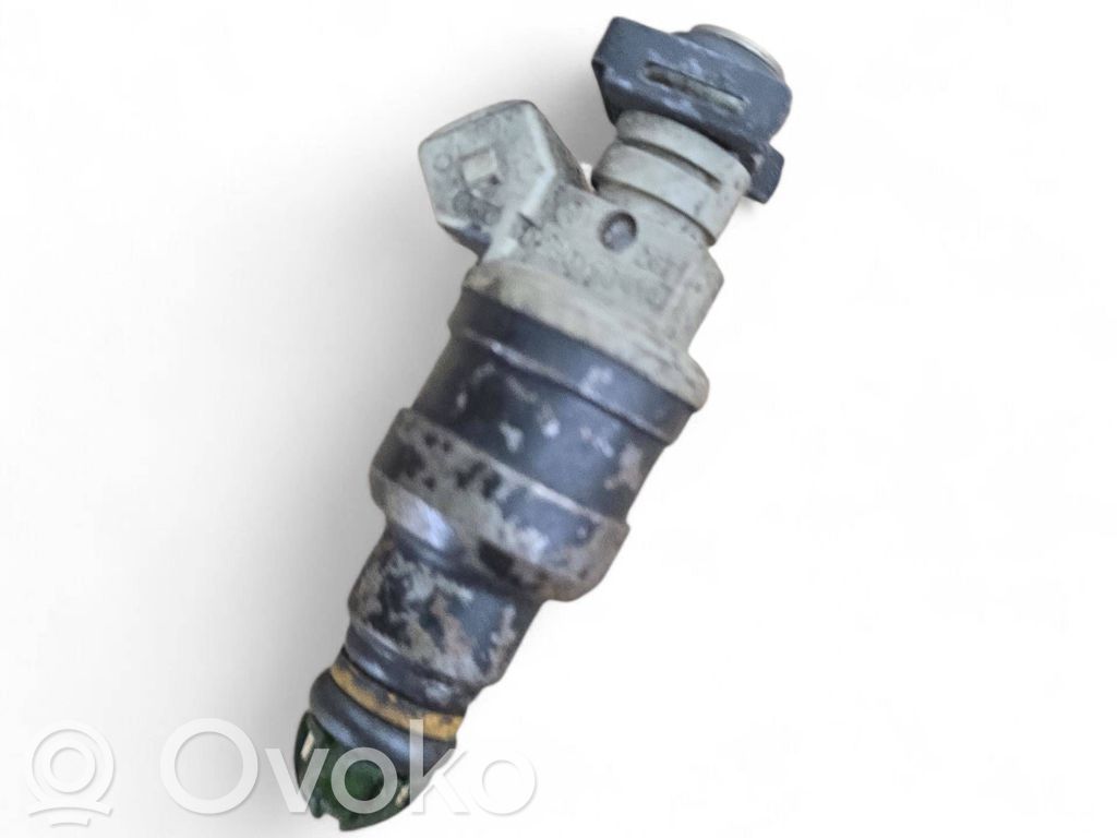 BMW 5 E34 Fuel injector 