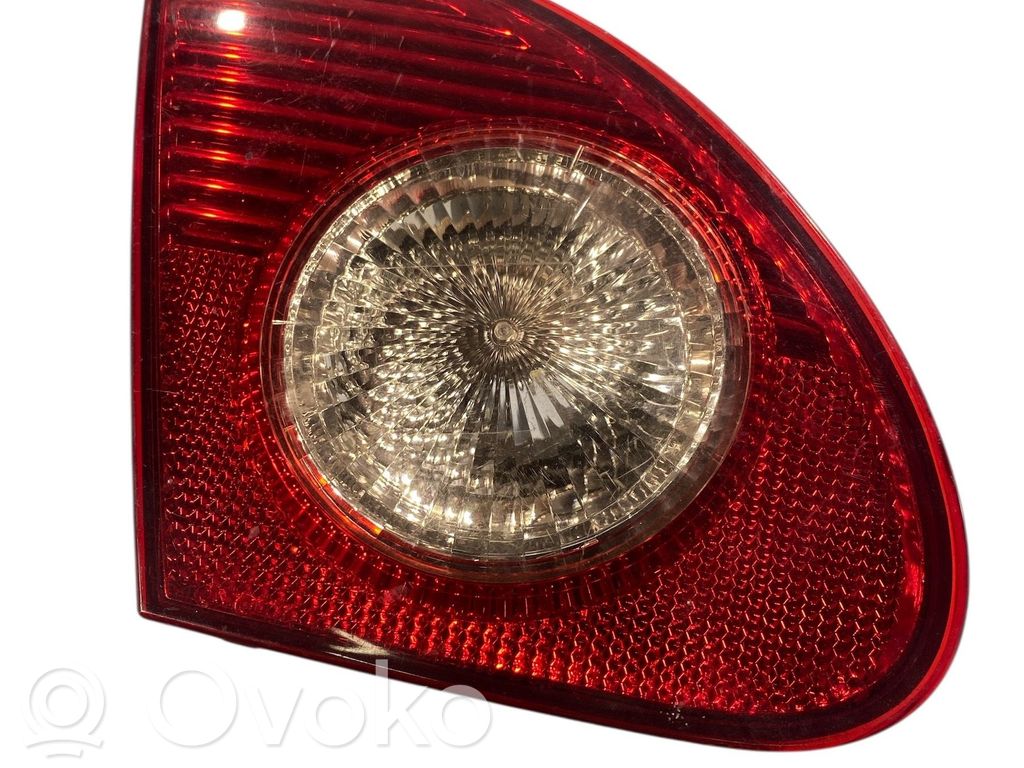 Rear/tail lights   1345