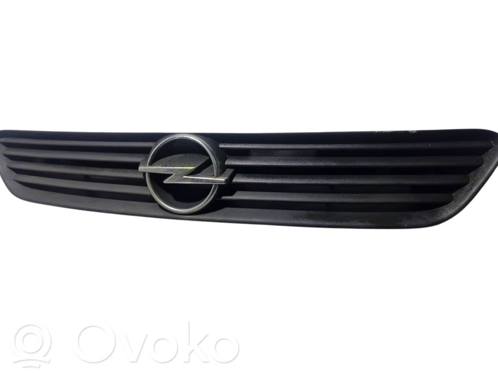 Opel Astra G Front grill 