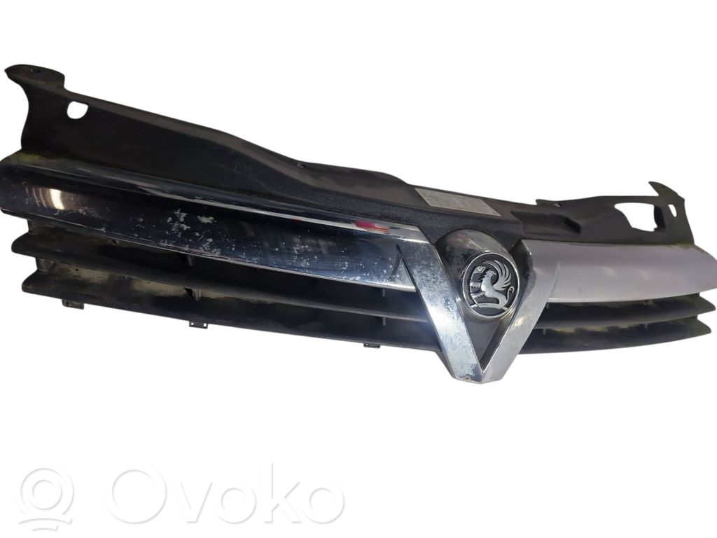 Opel Astra H Etusäleikkö 