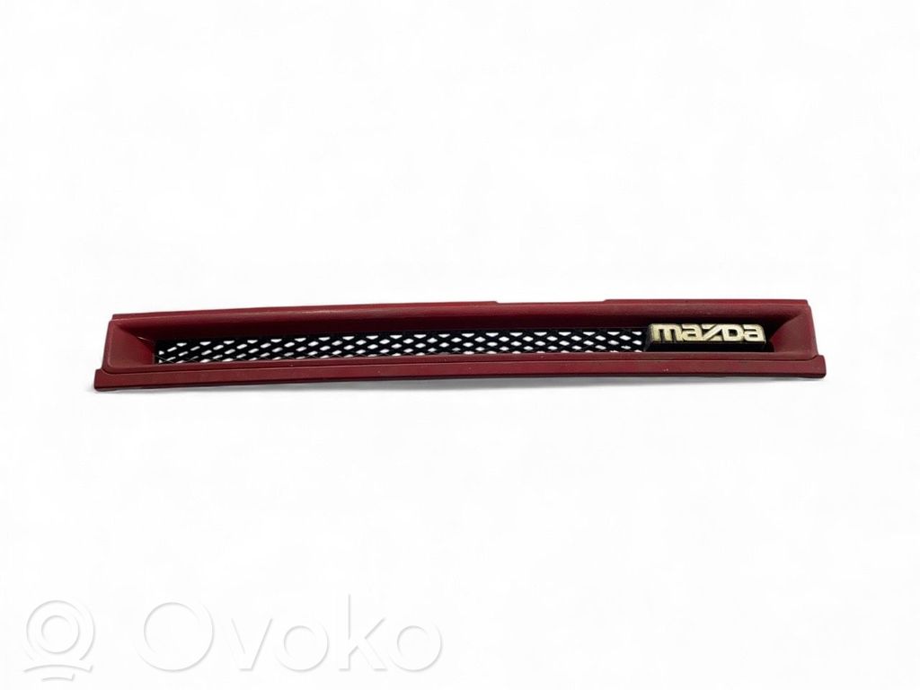 Mazda 121 Oberes Gitter vorne 