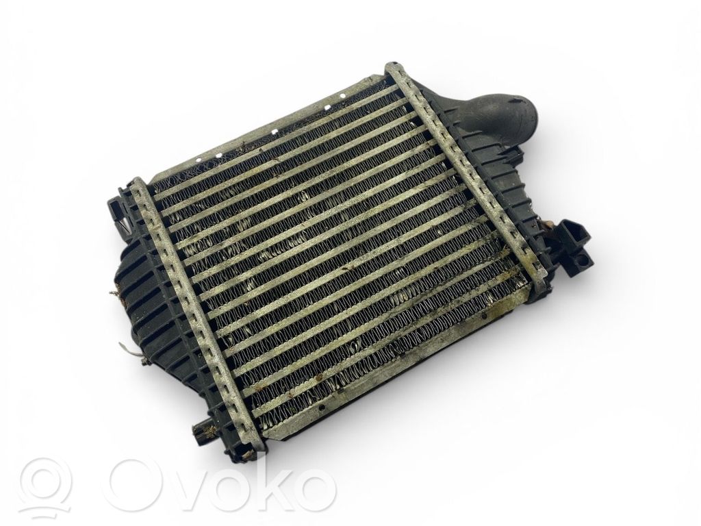 Mercedes-Benz Vito Viano W638 Chłodnica powietrza doładowującego / Intercooler 