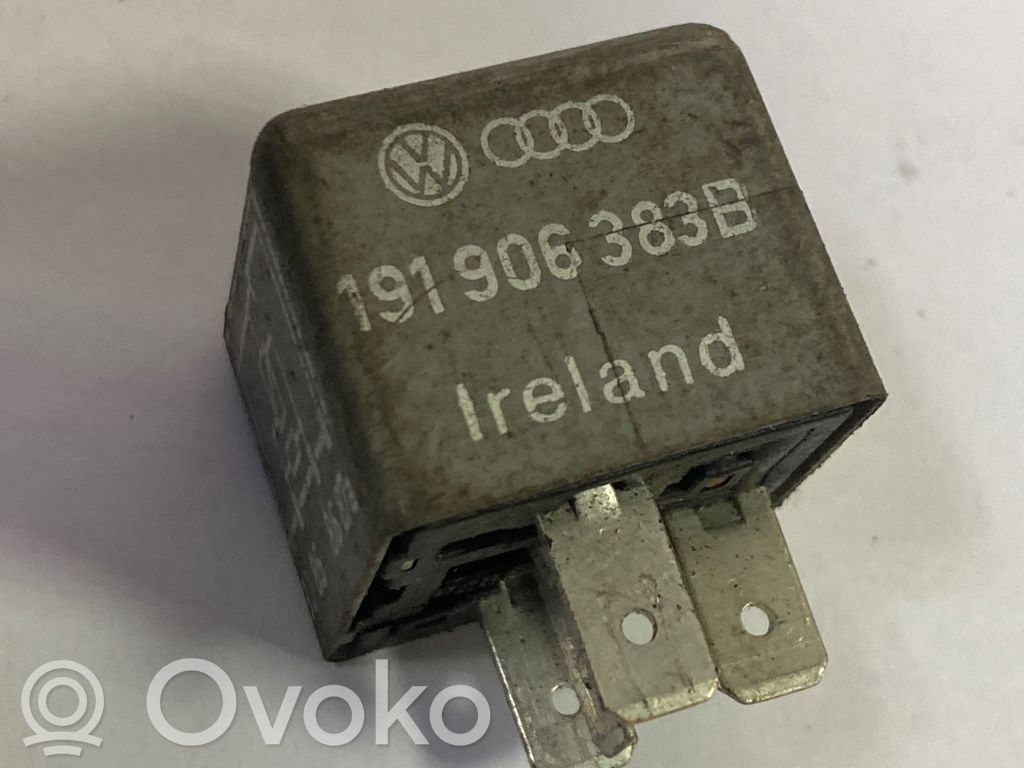 Audi A4 S4 B5 8D Muu rele 